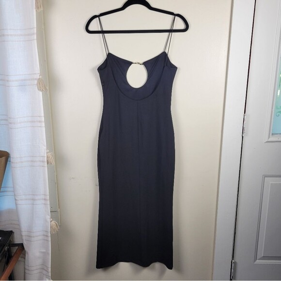 Meshki Ariya Hardware Solid Black Keyhole Midi Dress - Picture 6 of 12